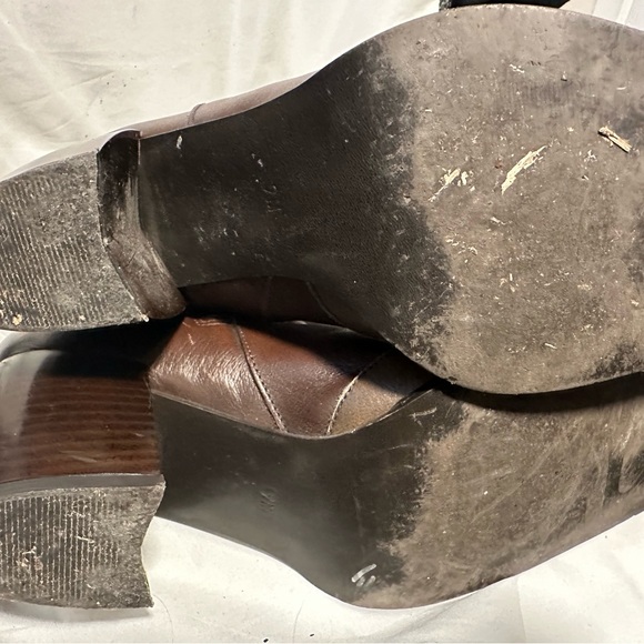 Pointy toe Leather Cowboy Boots - Picture 3 of 5